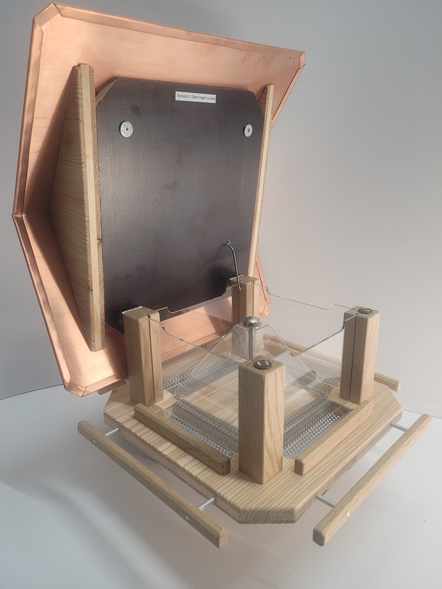 Vogelfutterhaus    mit Satteldach