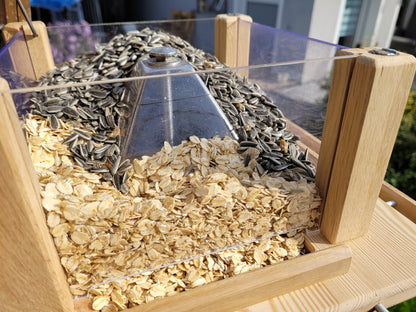 Vogelfutterhaus    mit Satteldach